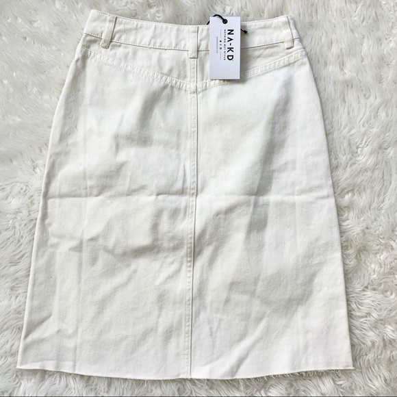 NWT NA-KD Button Up Front White Denim Skirt - Picture 3 of 4
